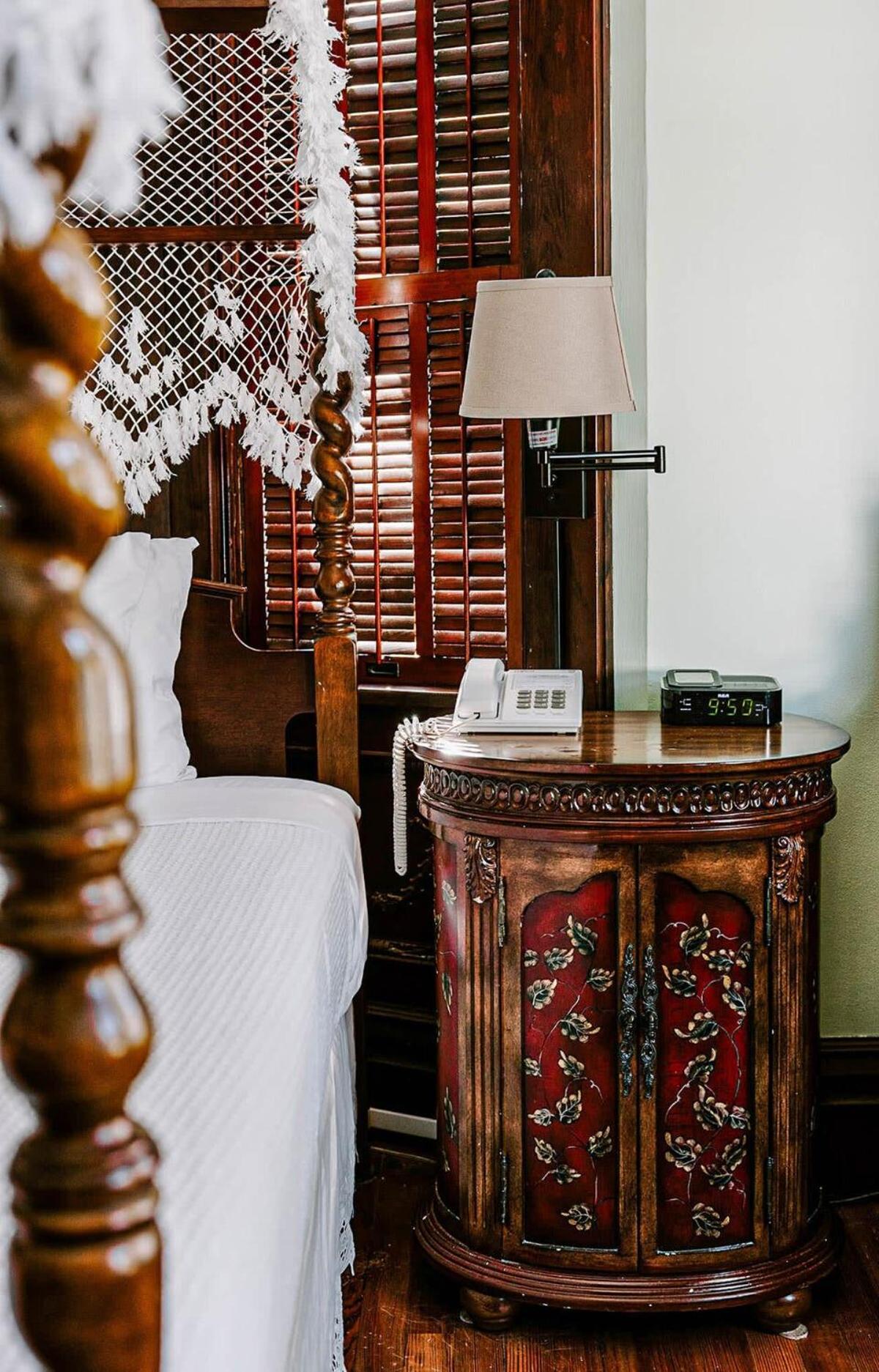 Classic King With Balcony At Curry Mansion Key West Exteriör bild